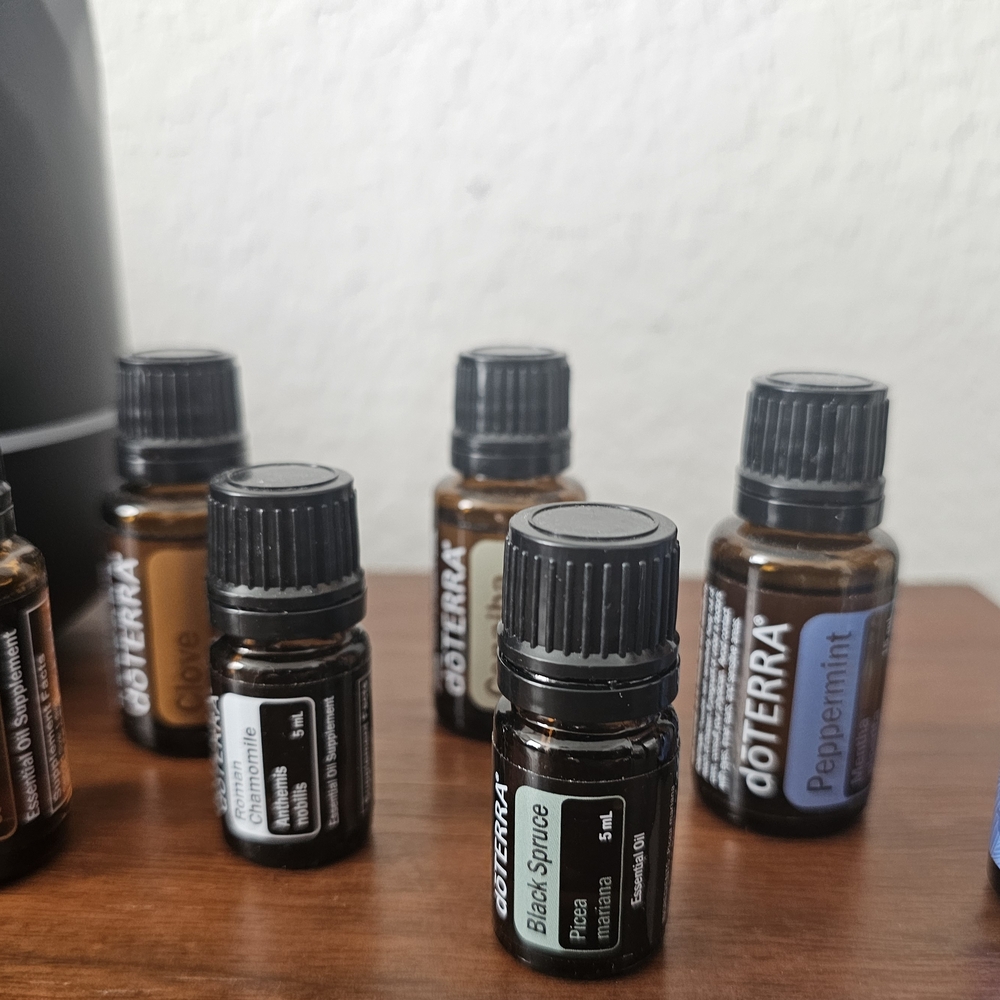 doTERRA Essential Oil Diffuser Set - Picture 3 of 4